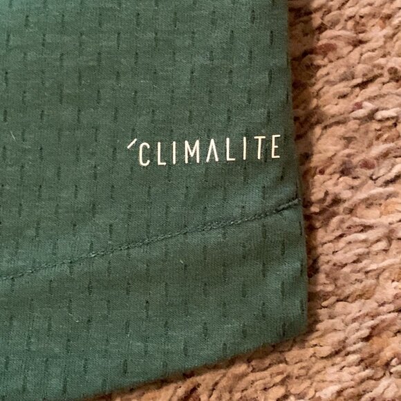 Edmonton Eskimos Lot Adult  XL Hoodie, Youth Large T-Shirt & 34.5 x 58.5 Banner - Picture 8 of 16